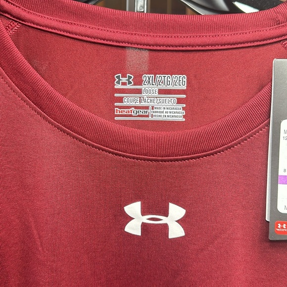 Under Armour Burgandy Heatgear shirt - Picture 3 of 3
